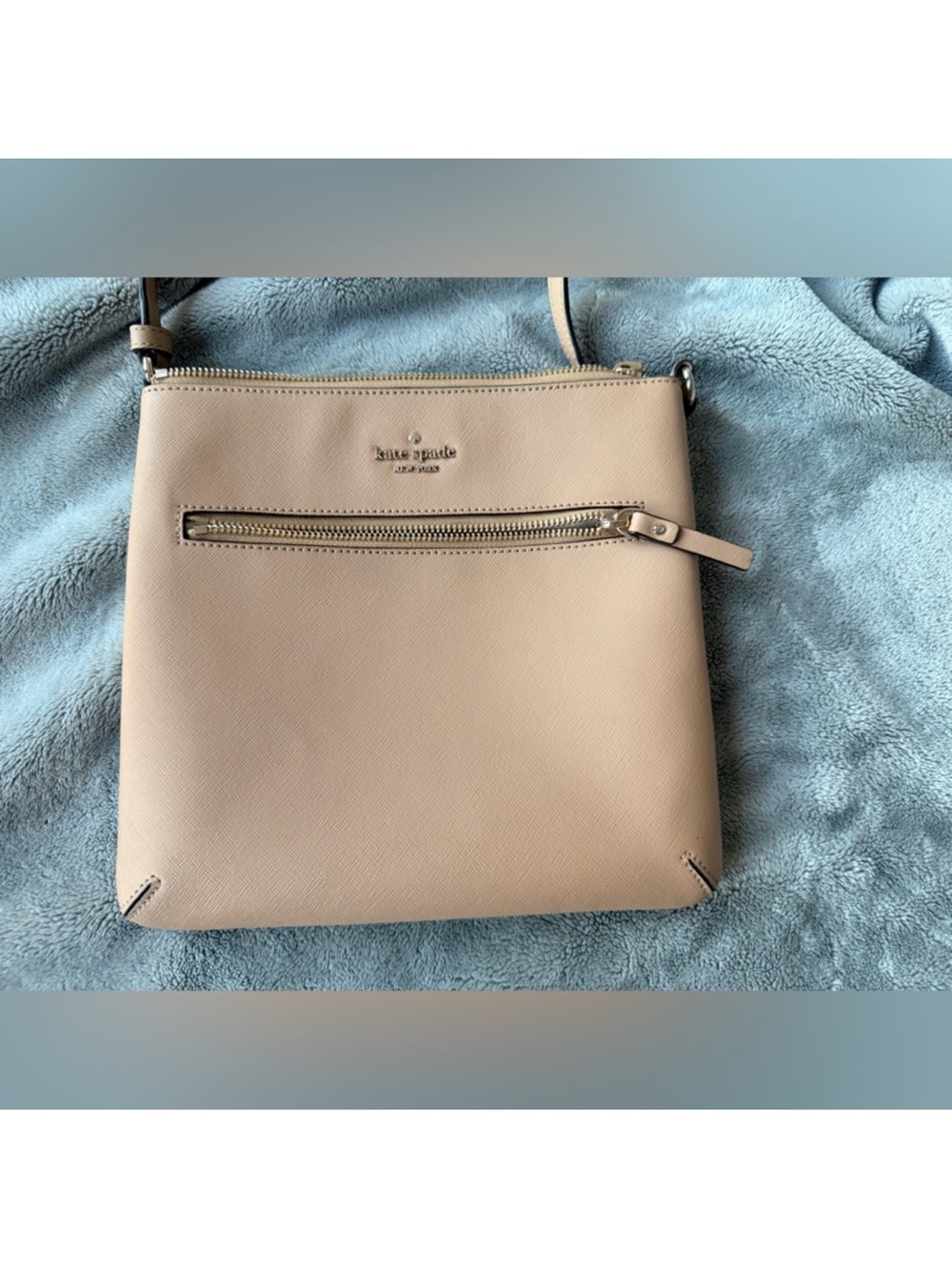 Kate Spade Light Tan Crossbody Bag